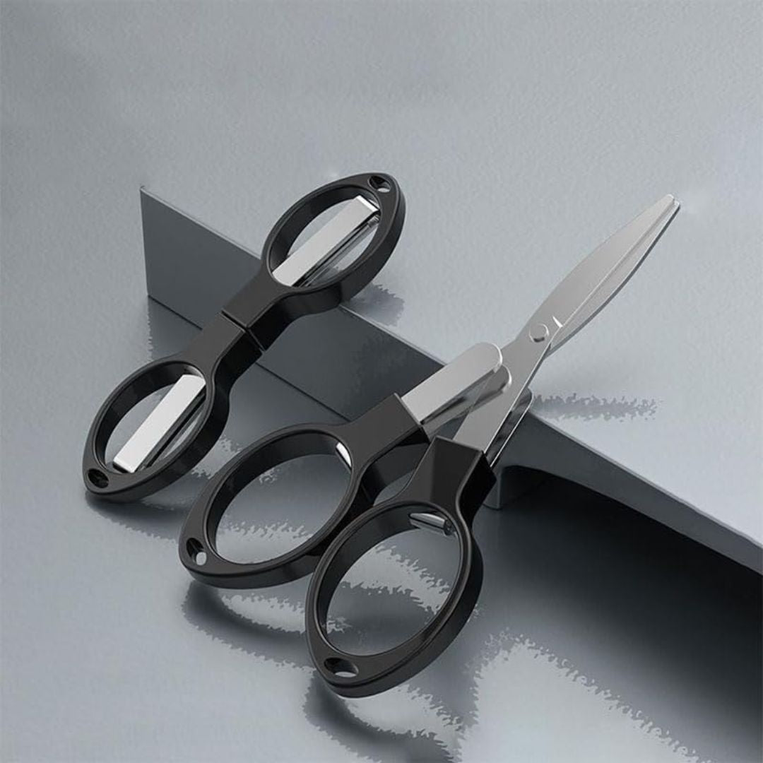 PocketSnip - Compact Folding Scissors