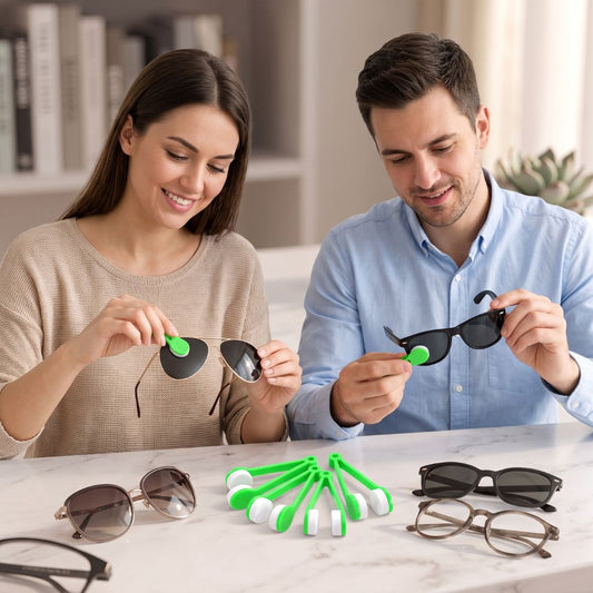 ClearClip - Dual-Sided Lens Cleaner